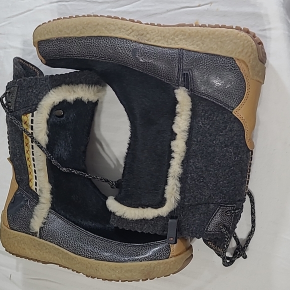 Tecnica Goat Hair Boots US size 8 womans EU 39.5 black and tan - Picture 2 of 11
